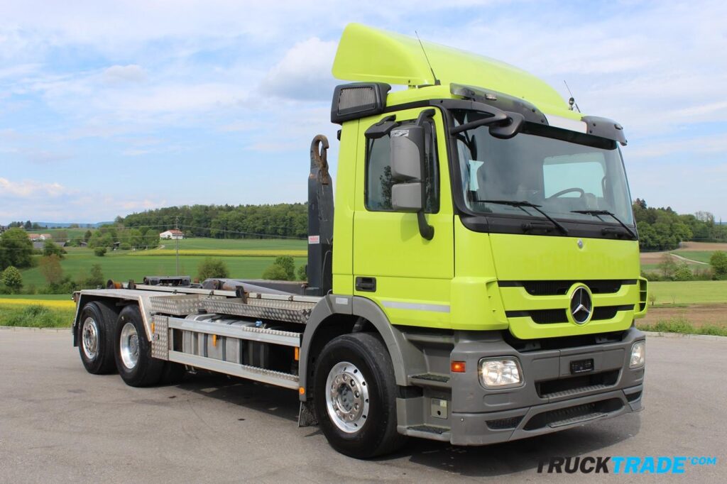 Mercedes-Benz Actros 2548 6x2*4 Hakengerät