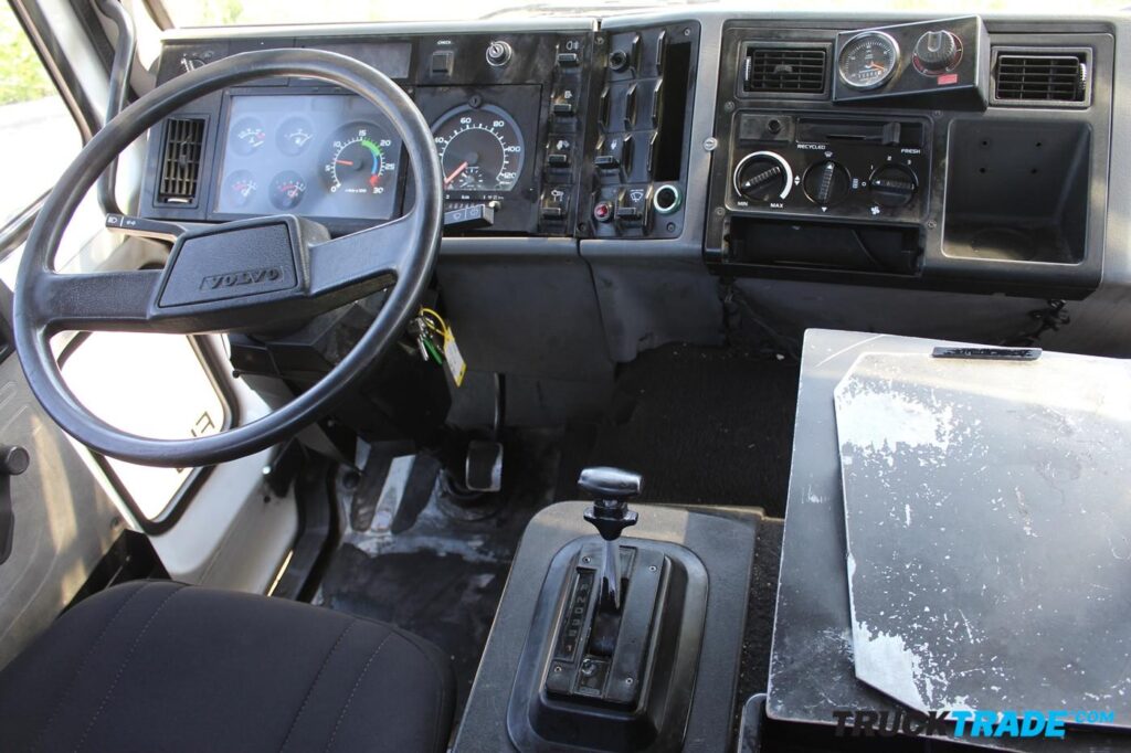 Volvo FL6 TD 63 E4x2 Wassertank Max 50 KMH