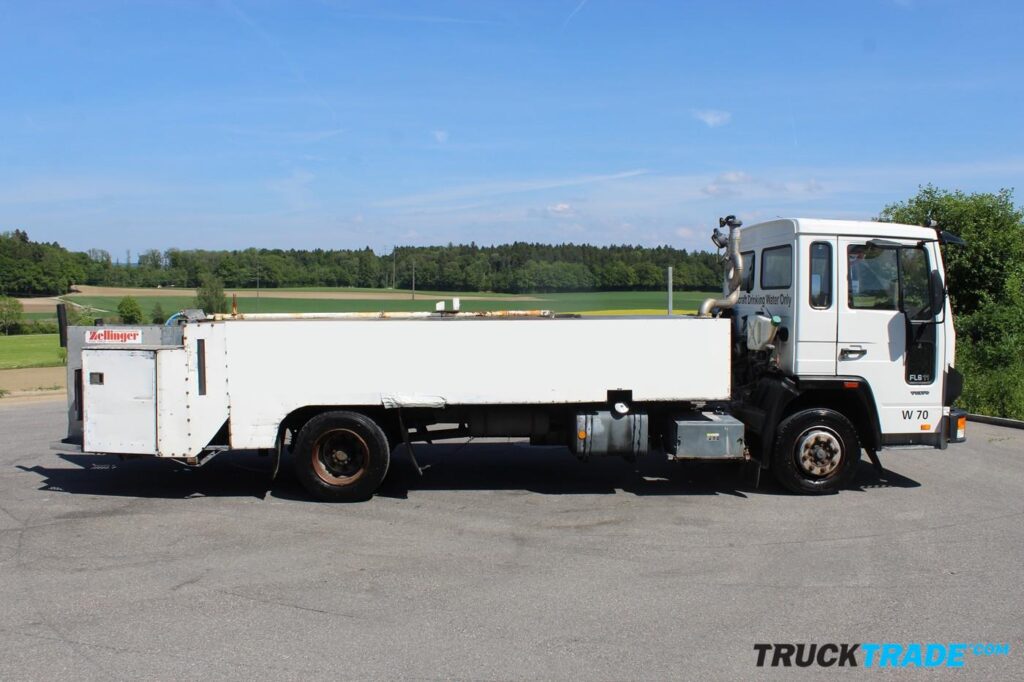 Volvo FL6 TD 63 E4x2 Wassertank Max 50 KMH