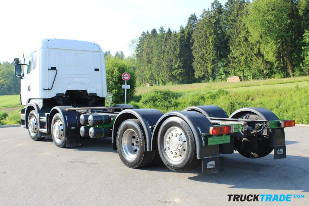 Scania R420 LB 8x2 Chassis Kabine