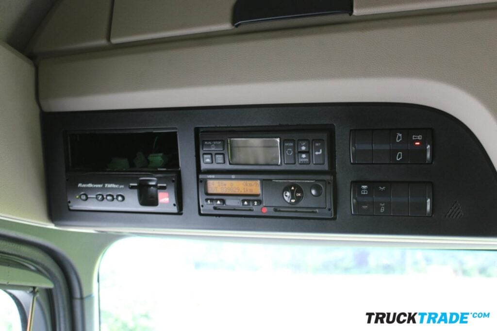 Mercedes-Benz Actros 1842 Kühlkasten mit Hebebühne