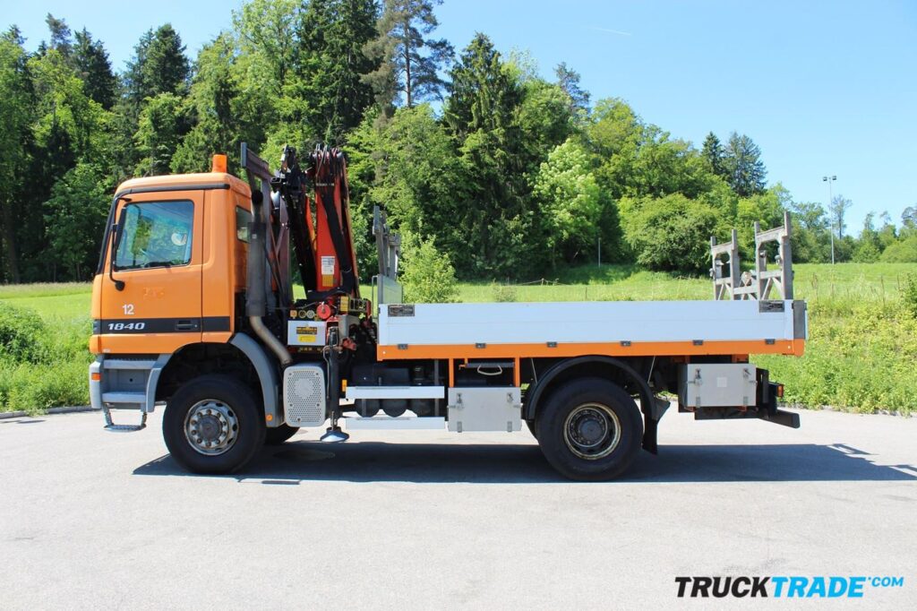 Mercedes-Benz Actros 1840 4x4 Brücke mit Kran