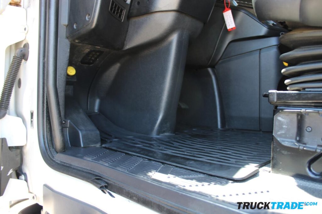 Mercedes-Benz Actros 1842 4x2 Kühlkasten mit Hebebühne