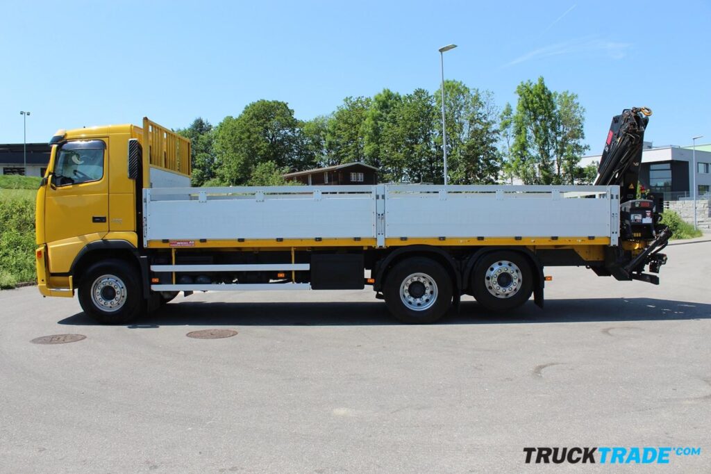 Volvo FH-400 6x2R Brücke mit Kran